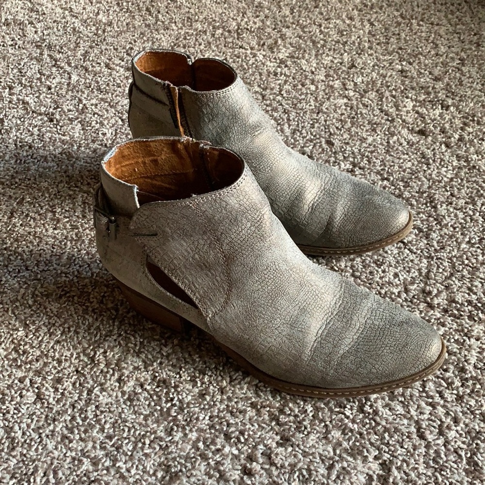 Not Rated ankle boots